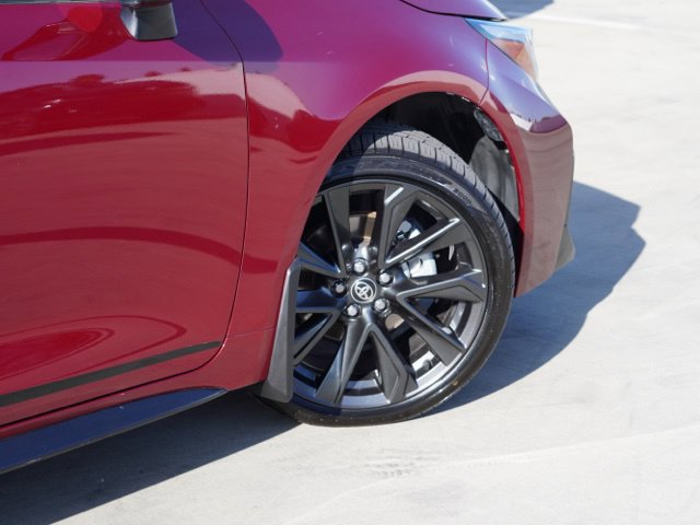 Certified 2025 Toyota Corolla SE FWD image 9