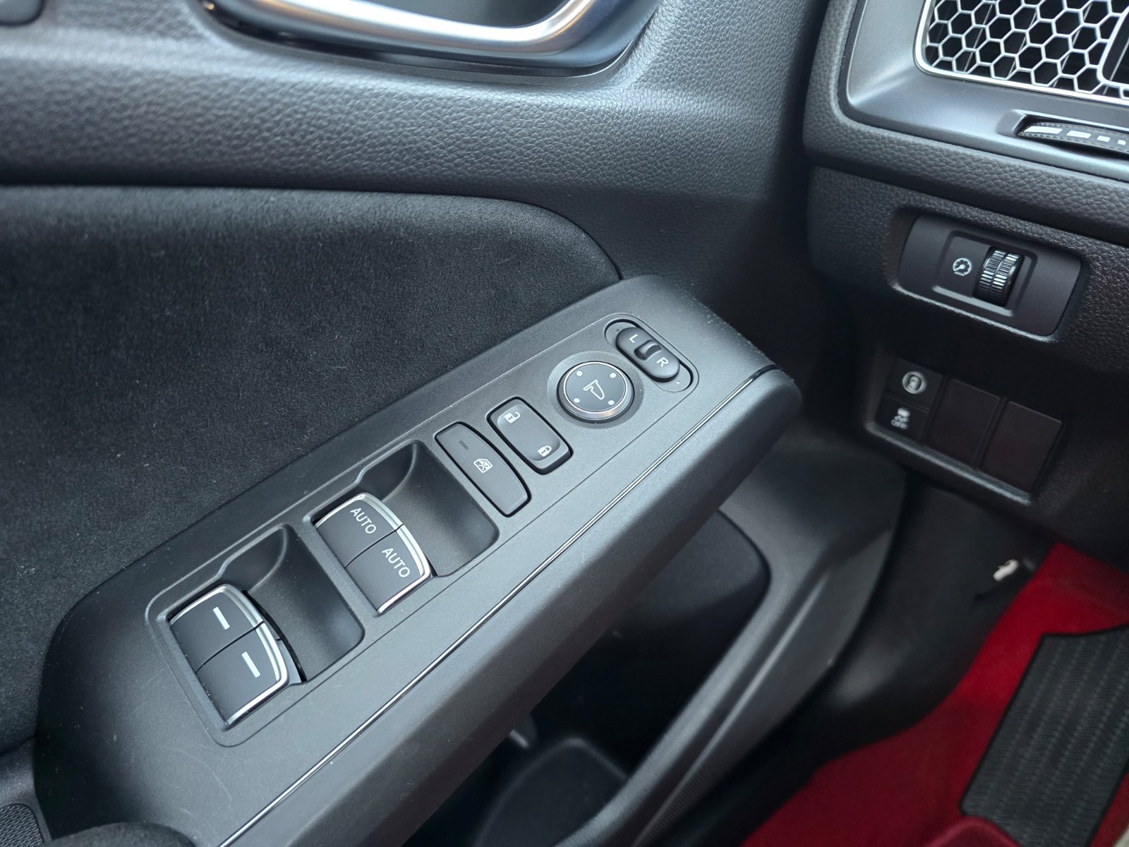 Used 2026 Honda Civic Type R image 25