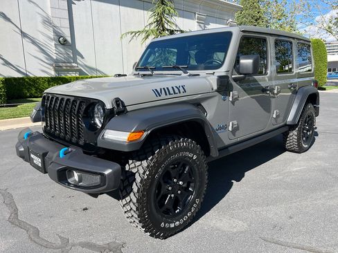 Used 2023 Jeep Wrangler Unlimited w/ Sun & Screen Package AWD/4WD image 3