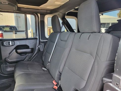 Used 2020 Jeep Wrangler Unlimited Sport image 26
