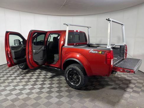 Used 2015 Nissan Frontier PRO-4X image 12