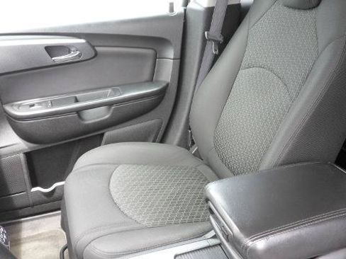 Used 2009 Chevrolet Traverse LT FWD image 34