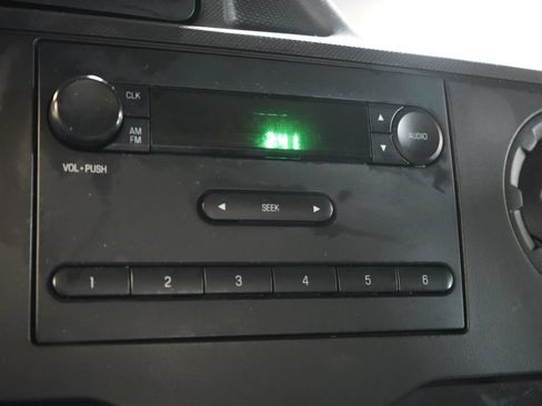 Used 2019 Ford E-350 and Econoline 350 Super Duty w/ Power Windows & Locks Group RWD image 10