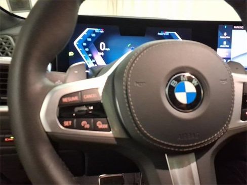 Used 2025 BMW X6 xDrive40i w/ Climate Comfort Package image 26