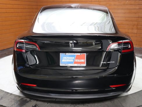 Used 2022 Tesla Model 3 Long Range image 11