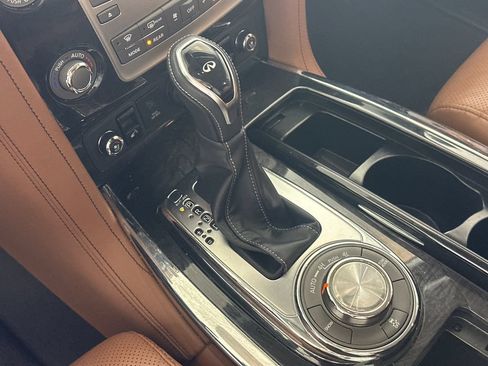 Used 2019 INFINITI QX80 Luxe w/ Proactive Package AWD/4WD image 7