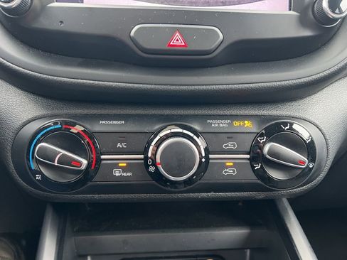 Used 2023 Kia Soul LX w/ Option Group 015 image 19