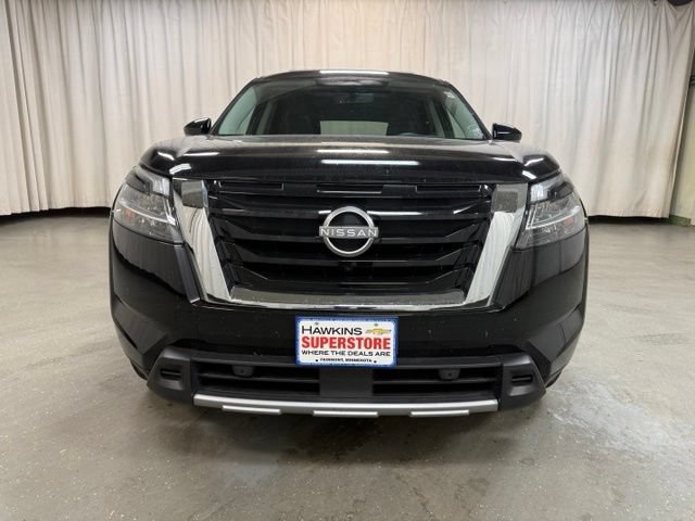 Used 2024 Nissan Pathfinder SL w/ SL Premium Package AWD/4WD image 12