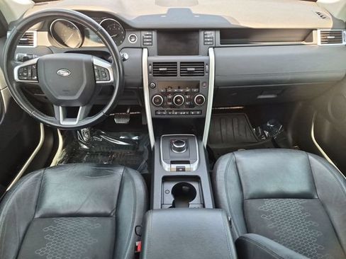 Used 2017 Land Rover Discovery Sport SE AWD/4WD image 13