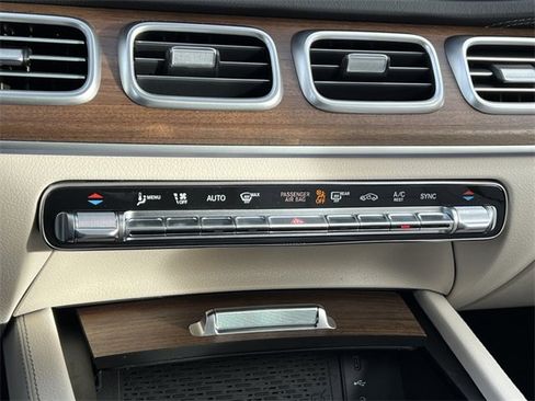 Certified 2025 Mercedes-Benz GLS 450 4MATIC image 30