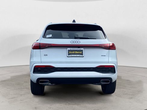 Used 2025 Audi Q5 Premium Plus w/ Premium Plus AWD/4WD image 6