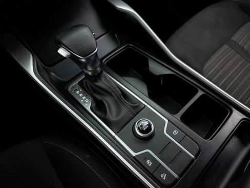 Used 2022 Kia Sorento LX image 25