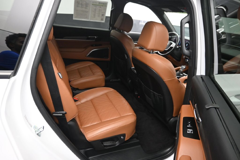 Used 2024 Kia Telluride SX Prestige X-Pro AWD/4WD image 10