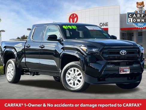 Certified 2026 Toyota Tacoma SR5 AWD/4WD image 2