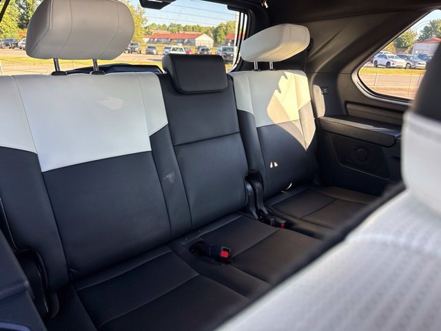 Used 2023 Toyota Sequoia Capstone AWD/4WD image 19