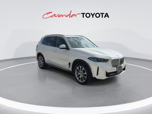 Used 2026 BMW X5 sDrive40i RWD image 2