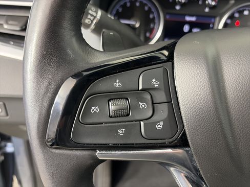 Certified 2023 Buick Enclave Essence FWD image 31