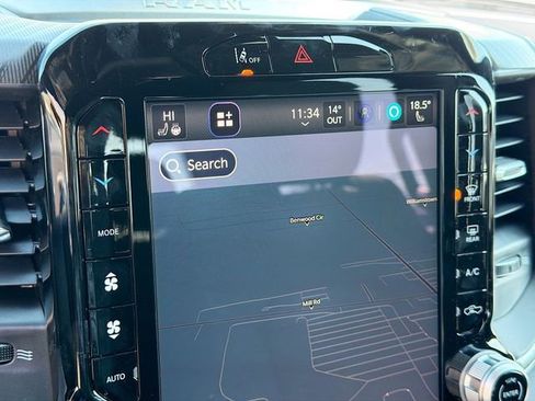 New 2026 RAM 1500 4x4 Crew Cab image 17