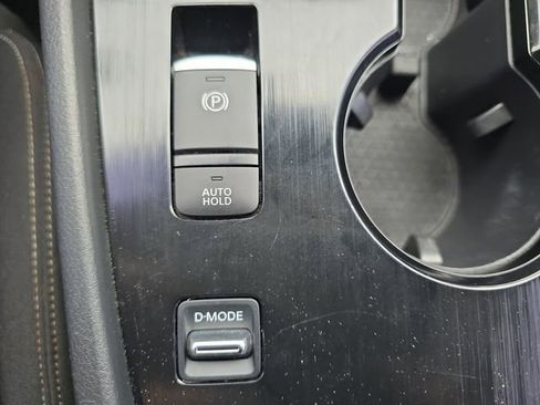 Used 2023 Nissan Rogue S image 28