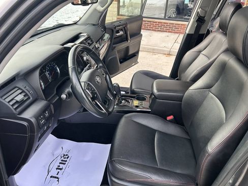 Used 2016 Toyota 4Runner Trail Premium image 34