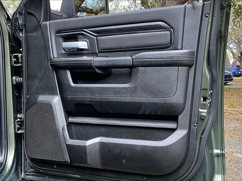 Used 2024 RAM 2500 Rebel image 28