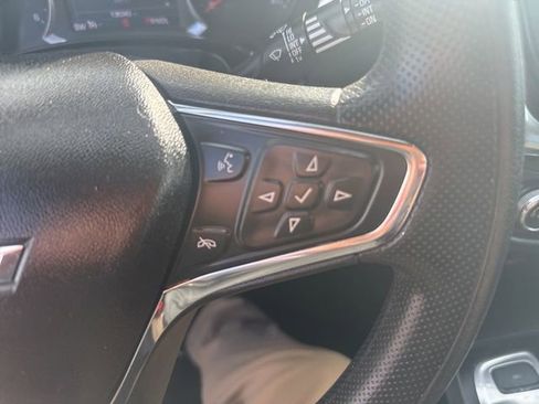 Used 2019 Chevrolet Equinox LT image 20