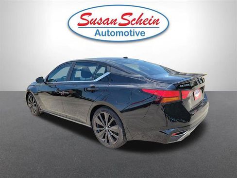 Used 2020 Nissan Altima 2.5 SR w/ Premium Package FWD image 25