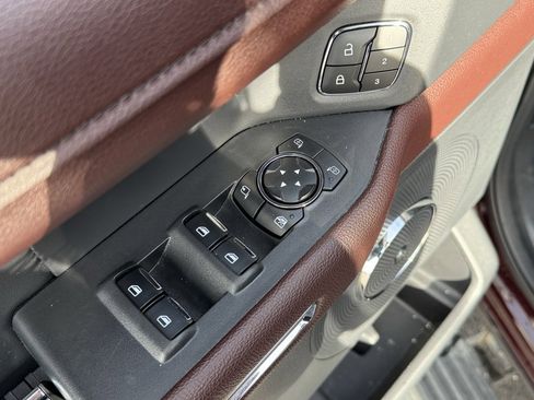 Used 2024 Ford Expedition Limited image 20