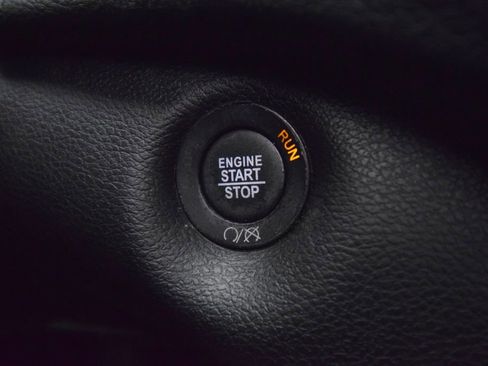 Used 2021 Jeep Cherokee Limited AWD/4WD image 35