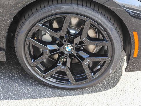 New 2026 BMW 330i Sedan w/ M Sport Package image 9