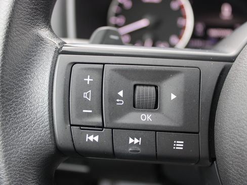 Certified 2023 Nissan Rogue S AWD/4WD image 17