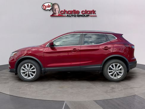 Used 2022 Nissan Rogue Sport SV FWD image 3