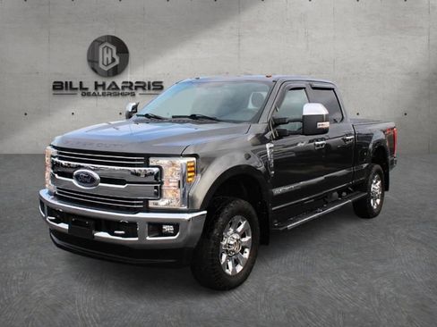Used 2019 Ford F350 Lariat w/ Chrome Package image 1