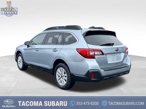 Used 2018 Subaru Outback 2.5i Premium image 3