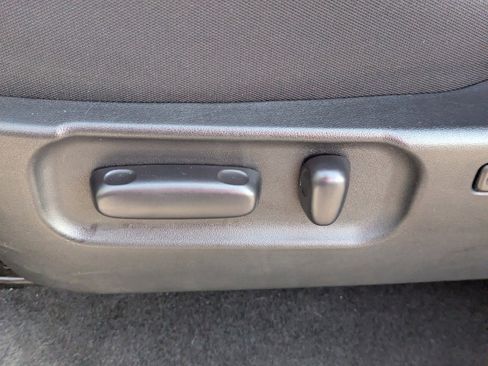 Used 2023 Toyota Tacoma TRD Off-Road image 24