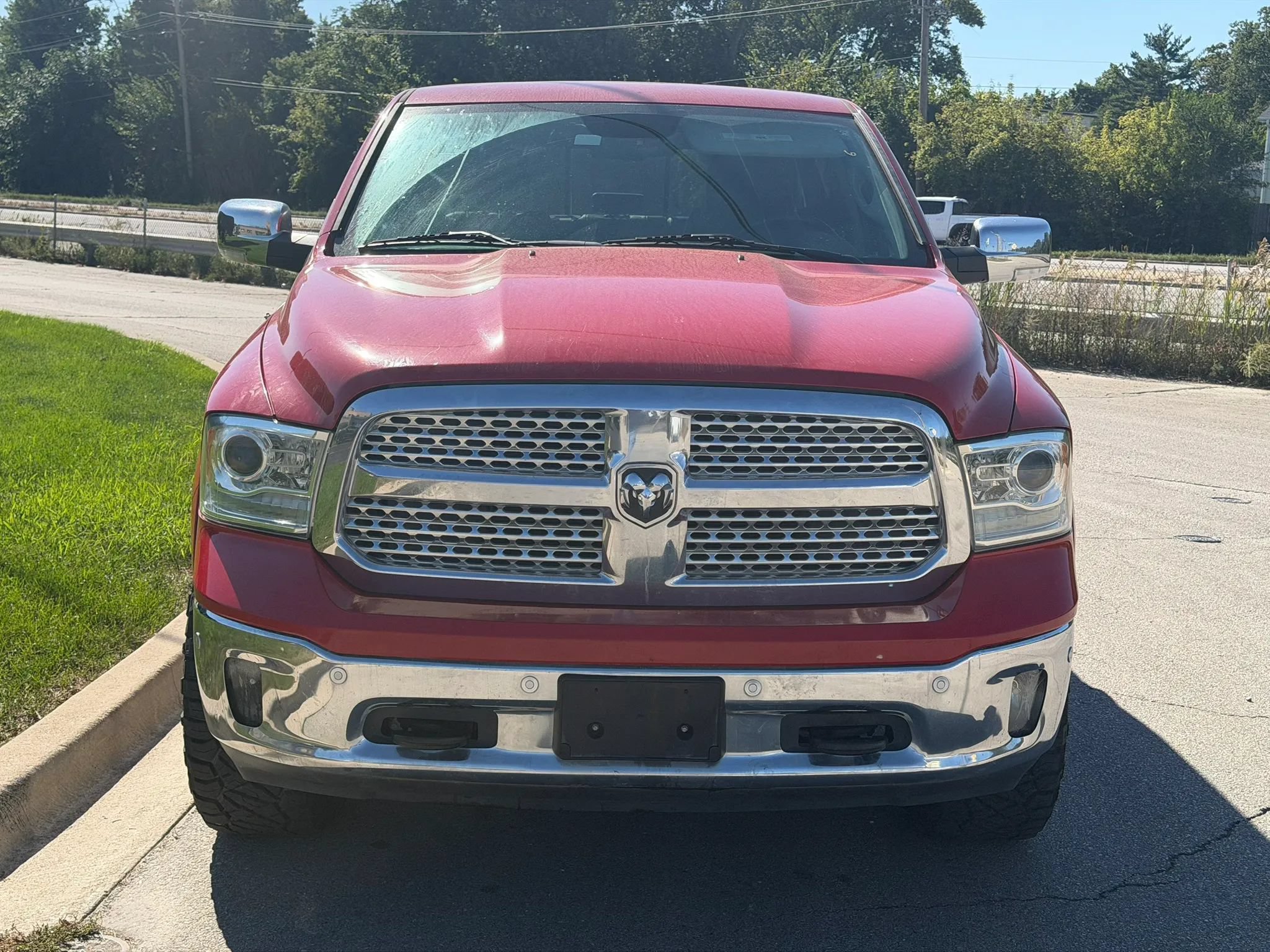 Used 2017 RAM 1500 Laramie w/ Convenience Group AWD/4WD image 8