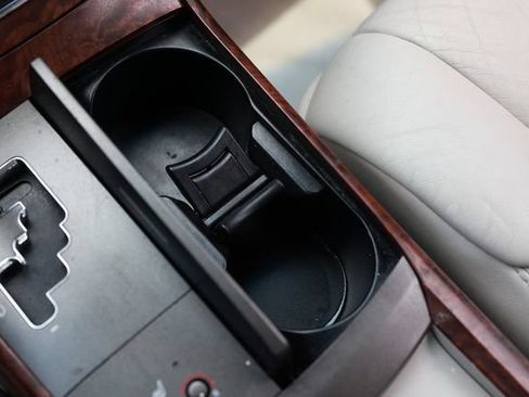 Used 2011 Toyota Avalon FWD image 41