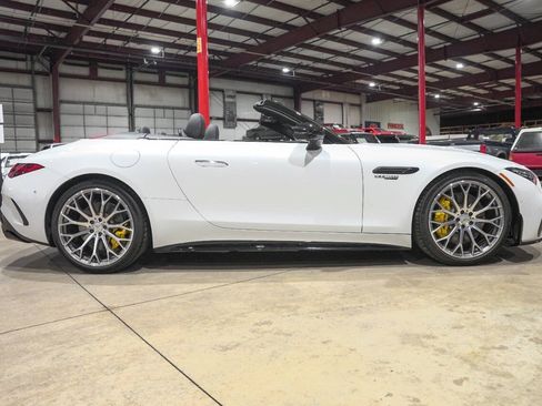 Used 2022 Mercedes-Benz SL 63 AMG 4MATIC image 10