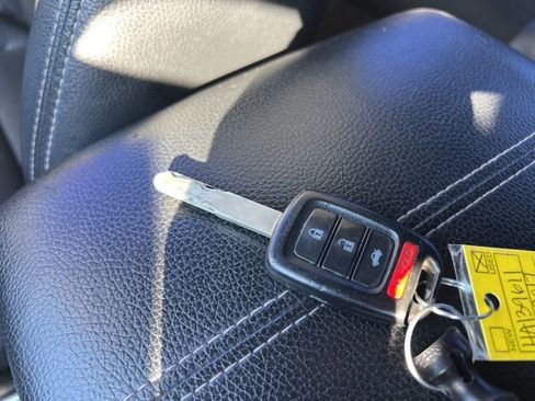 Used 2017 Honda Accord Sport image 25