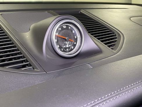 Used 2021 Porsche Macan image 34