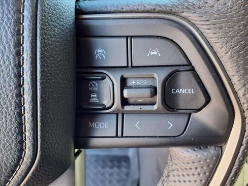 Used 2025 Toyota Tacoma SR image 10