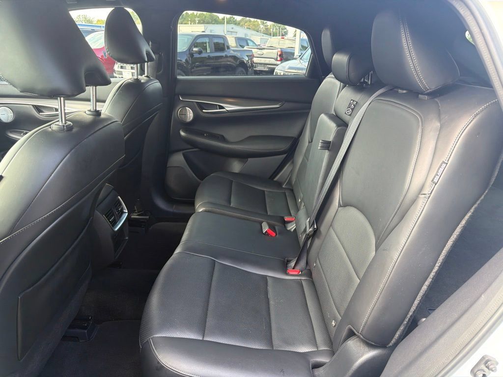 Used 2023 INFINITI QX55 Essential AWD/4WD image 15