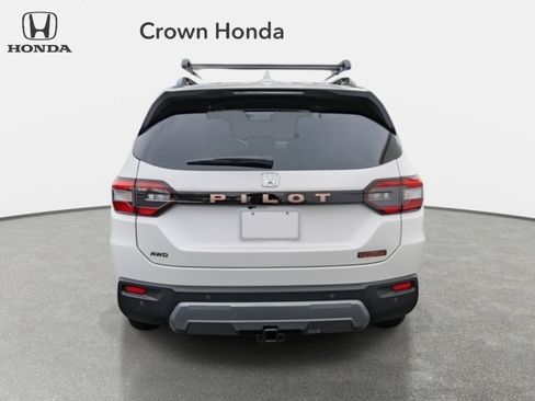 New 2026 Honda Pilot TrailSport image 4