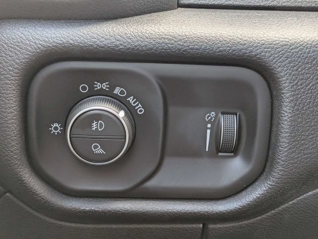 Used 2021 RAM 1500 Big Horn RWD image 24