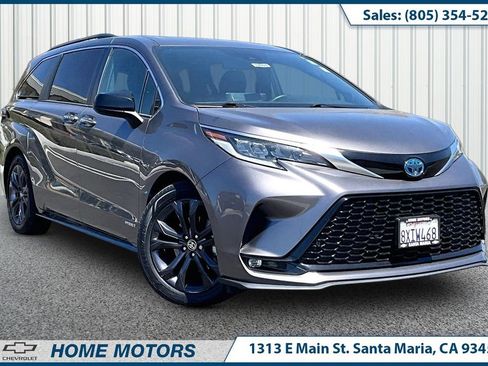 Used 2021 Toyota Sienna XSE w/ XSE Plus Package FWD image 1