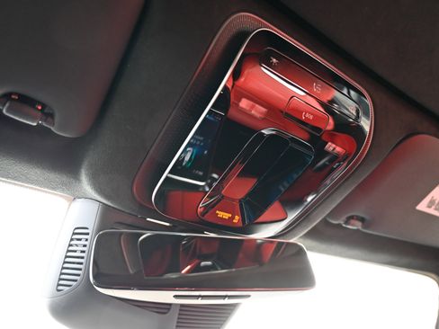 Used 2024 Mercedes-Benz SL 63 AMG SL 63 AMG image 33