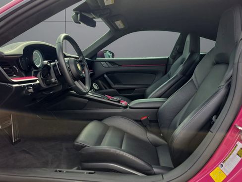 Used 2024 Porsche 911 Carrera GTS w/ Premium Package image 10