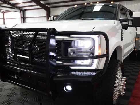 Used 2023 Ford F450 Lariat w/ Lariat Ultimate Package AWD/4WD image 30