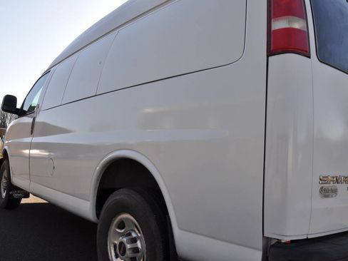 Used 2015 GMC Savana 2500 LS w/ Cold Climate Package RWD image 14