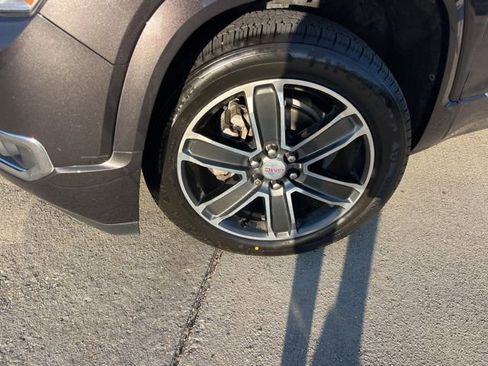 Used 2019 GMC Acadia Denali w/ Technology Package FWD image 34
